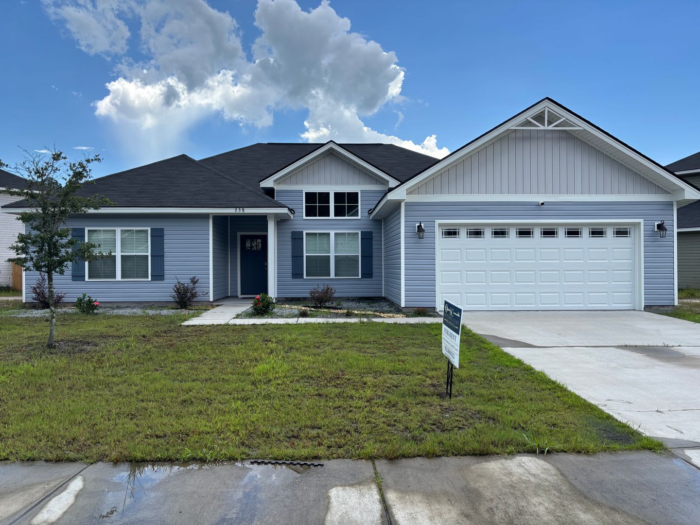 FOR RENT – photo 1