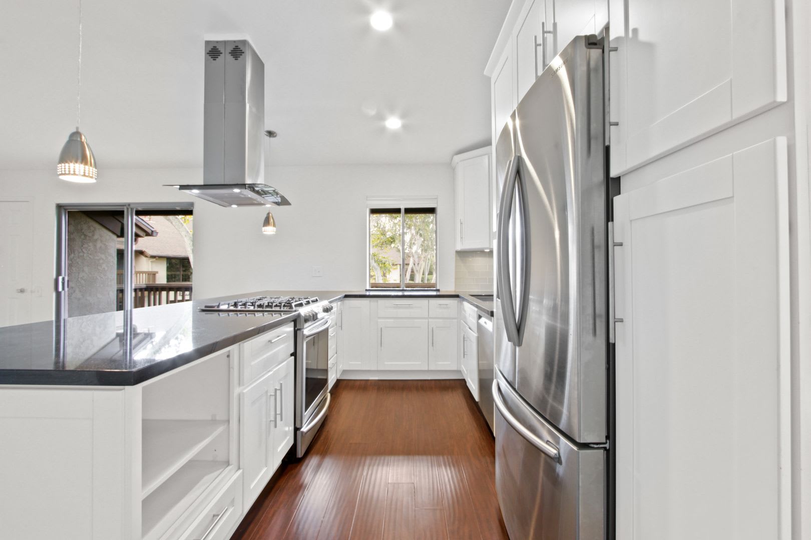 Beautifully Rehabbed Mission Viejo Condo Next To Everything – photo 5