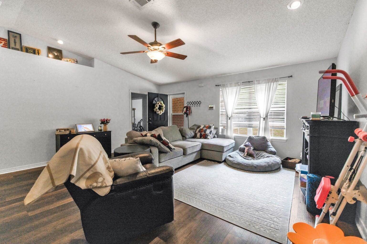 5246 Sewell Road – photo 3