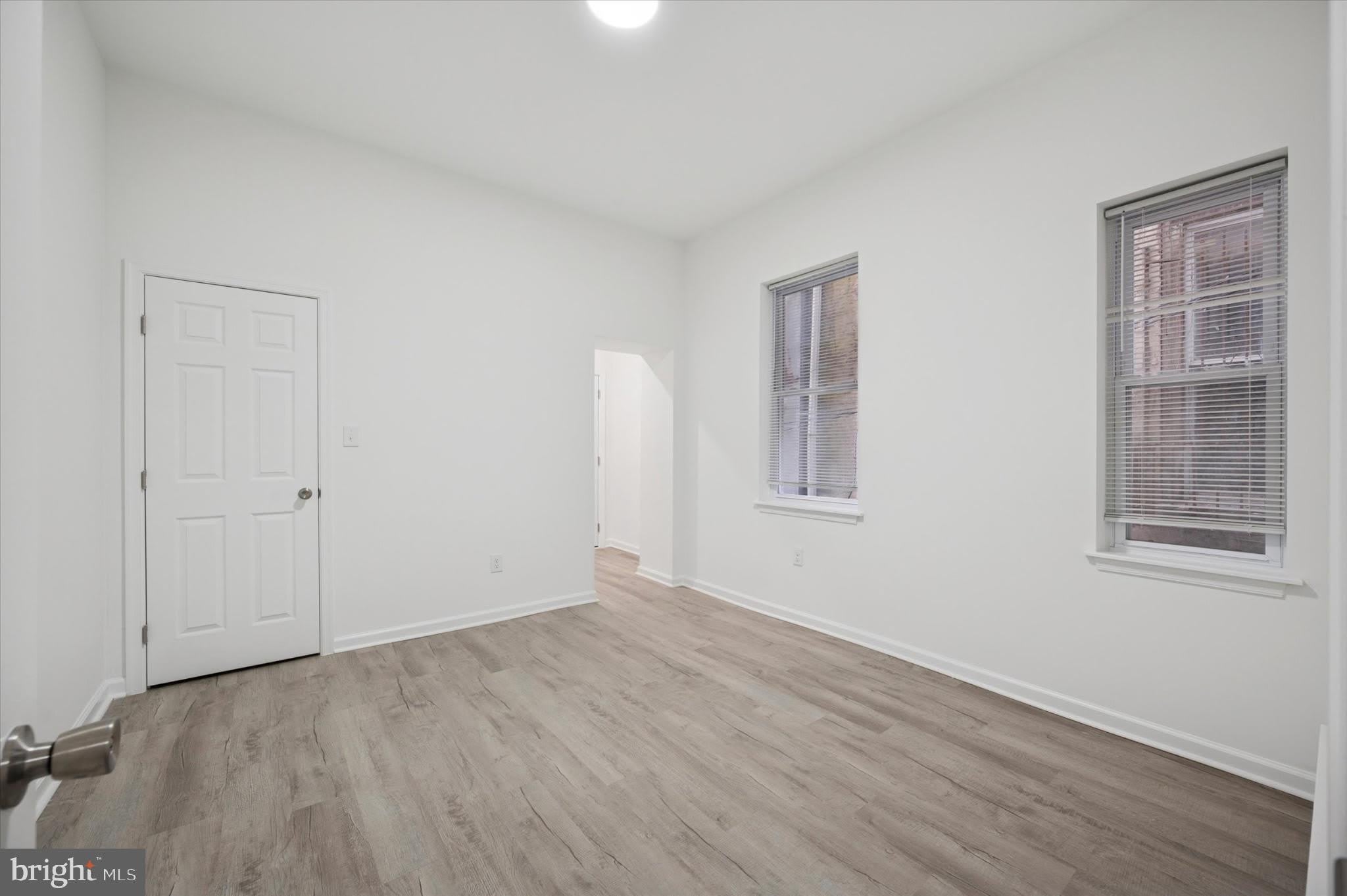 1418 W Erie Avenue – photo 2