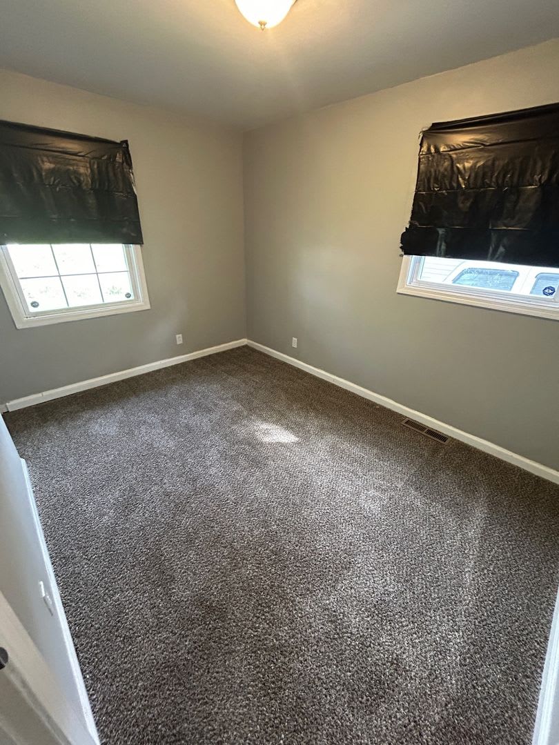 For Lease – photo 3