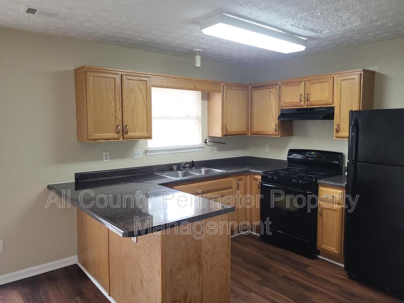 5543 Pineridge Court – photo 5