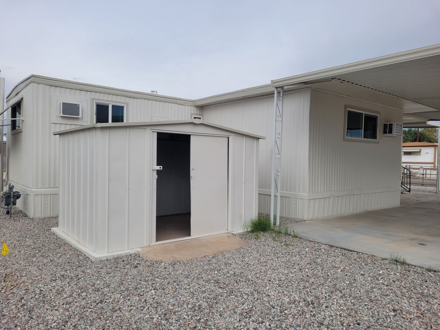 Charming 2 Bedroom 2 Bathroom Mobile Home With Modern Amenities And Stylish Comfort In A Peaceful Community – photo 4