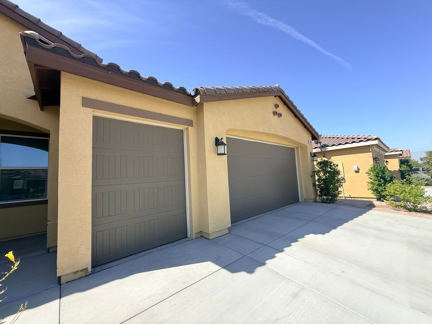 Resort-Style Living in a Premier 55+ HOPA Community – photo 3