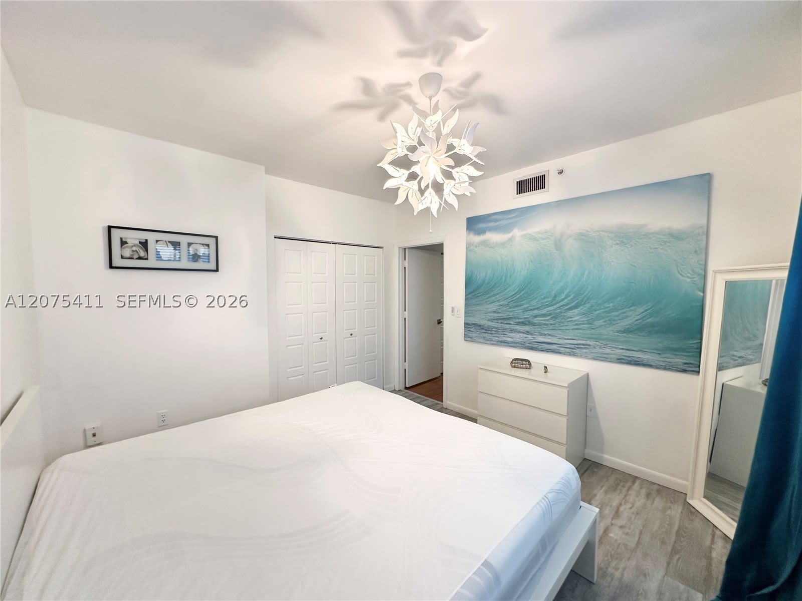 1542 Drexel Ave – photo 3