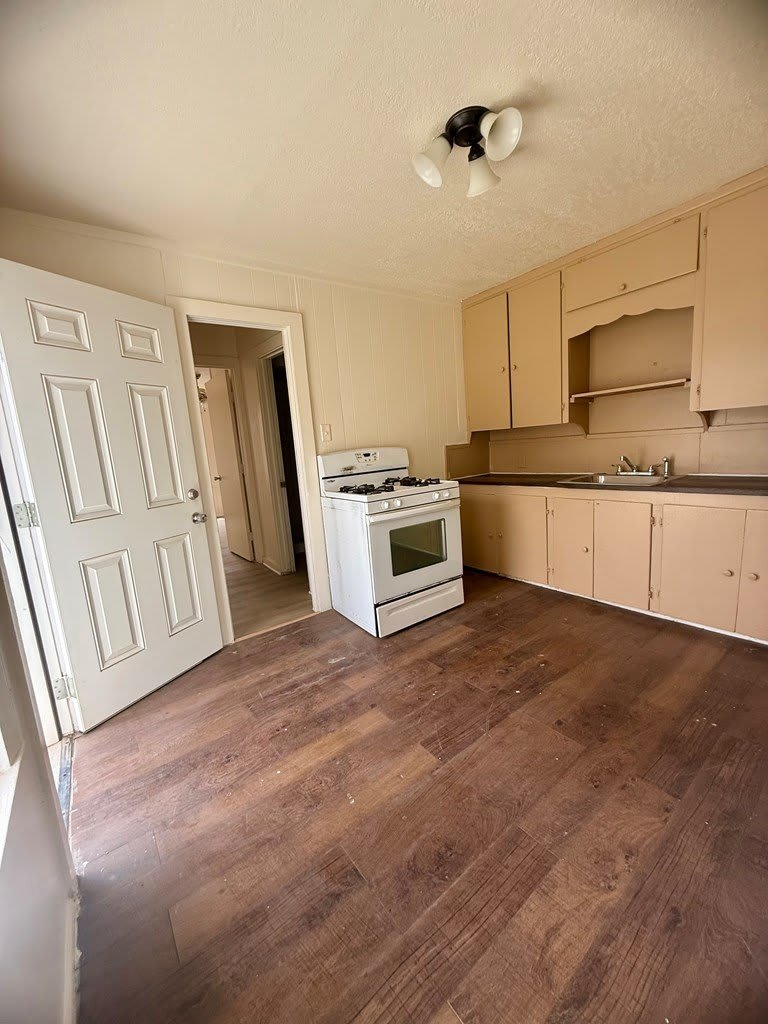 2025 W 5th St – photo 4
