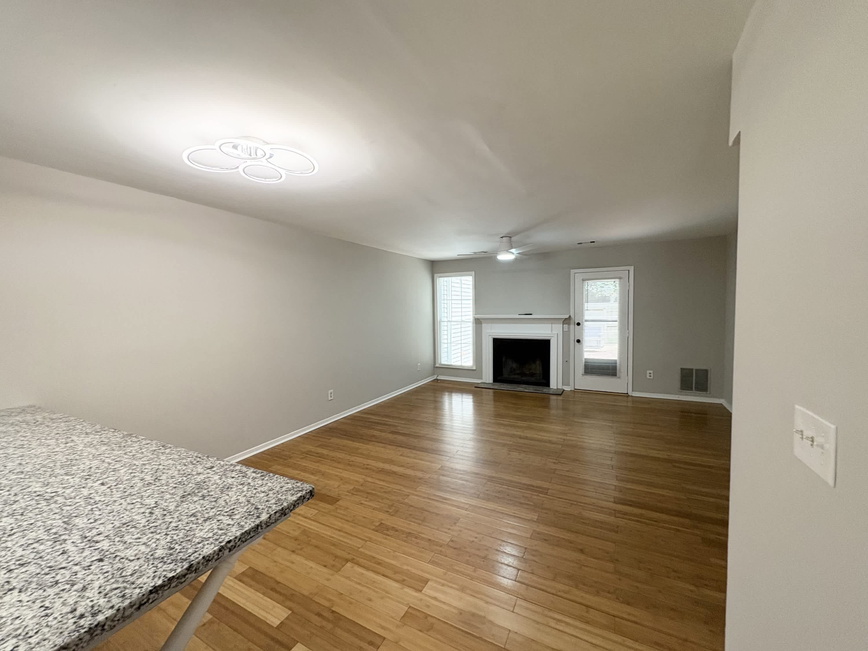6646 Wellington Square – photo 4