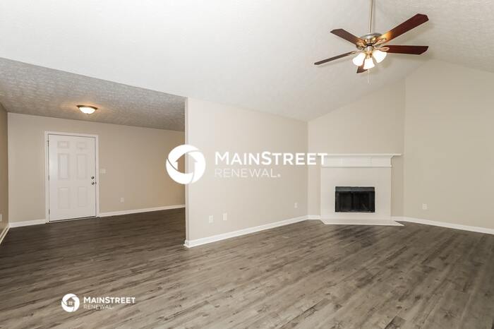 411 Grove Pointe Court – photo 4