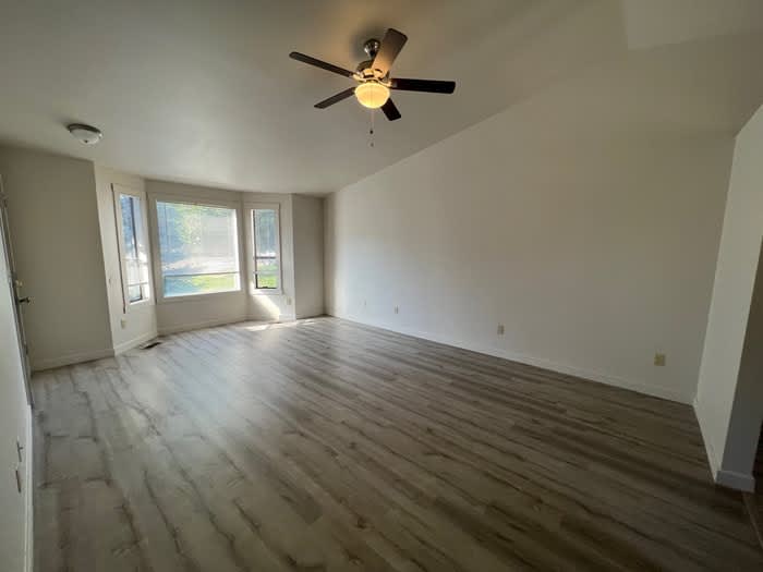 2206 South Locust Street – photo 4