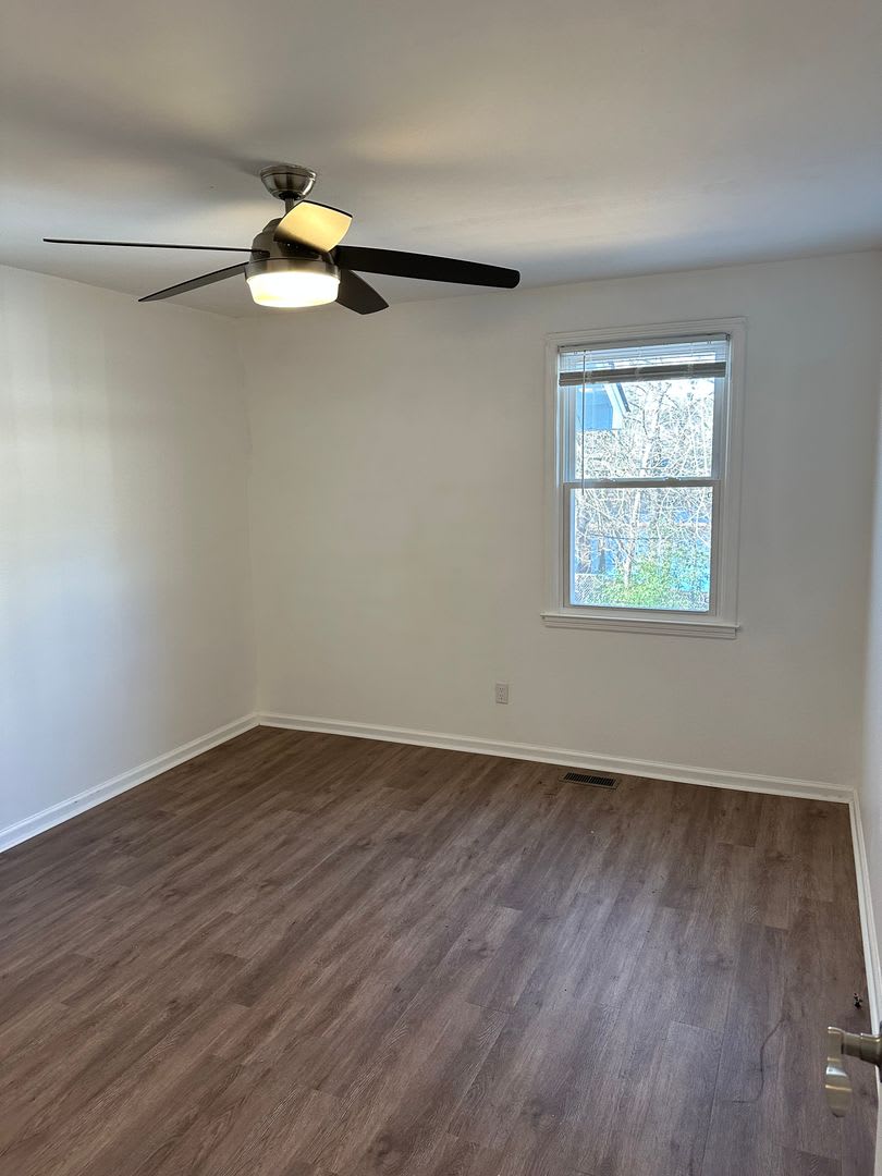 Single Family Home Near Lexington and West Columbia – photo 4