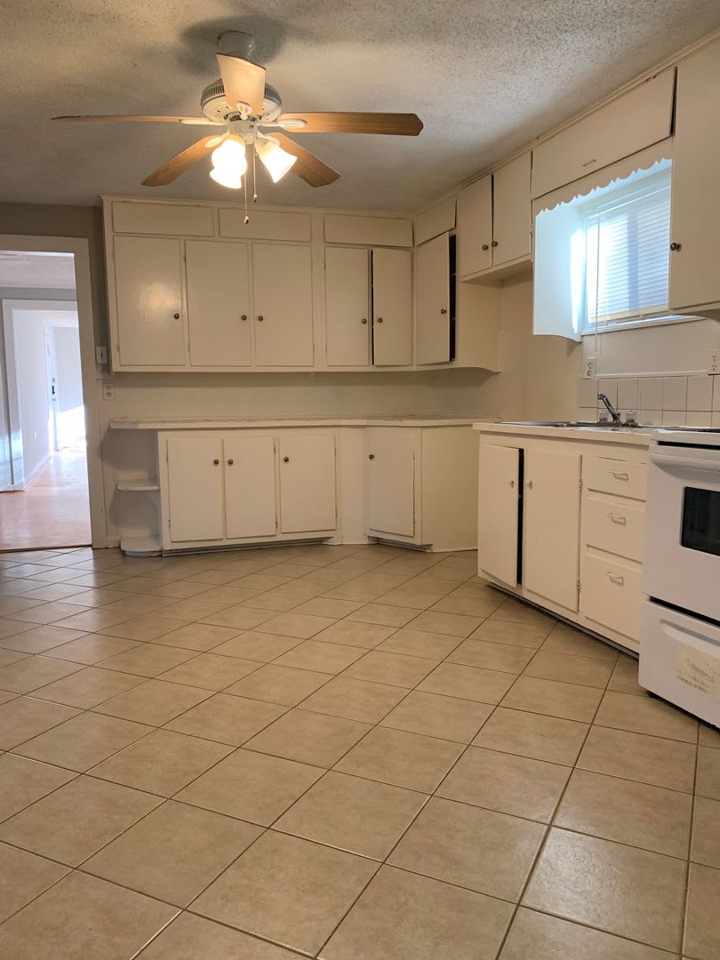 1050 Dubois Street, Denison TX 75020 – photo 4