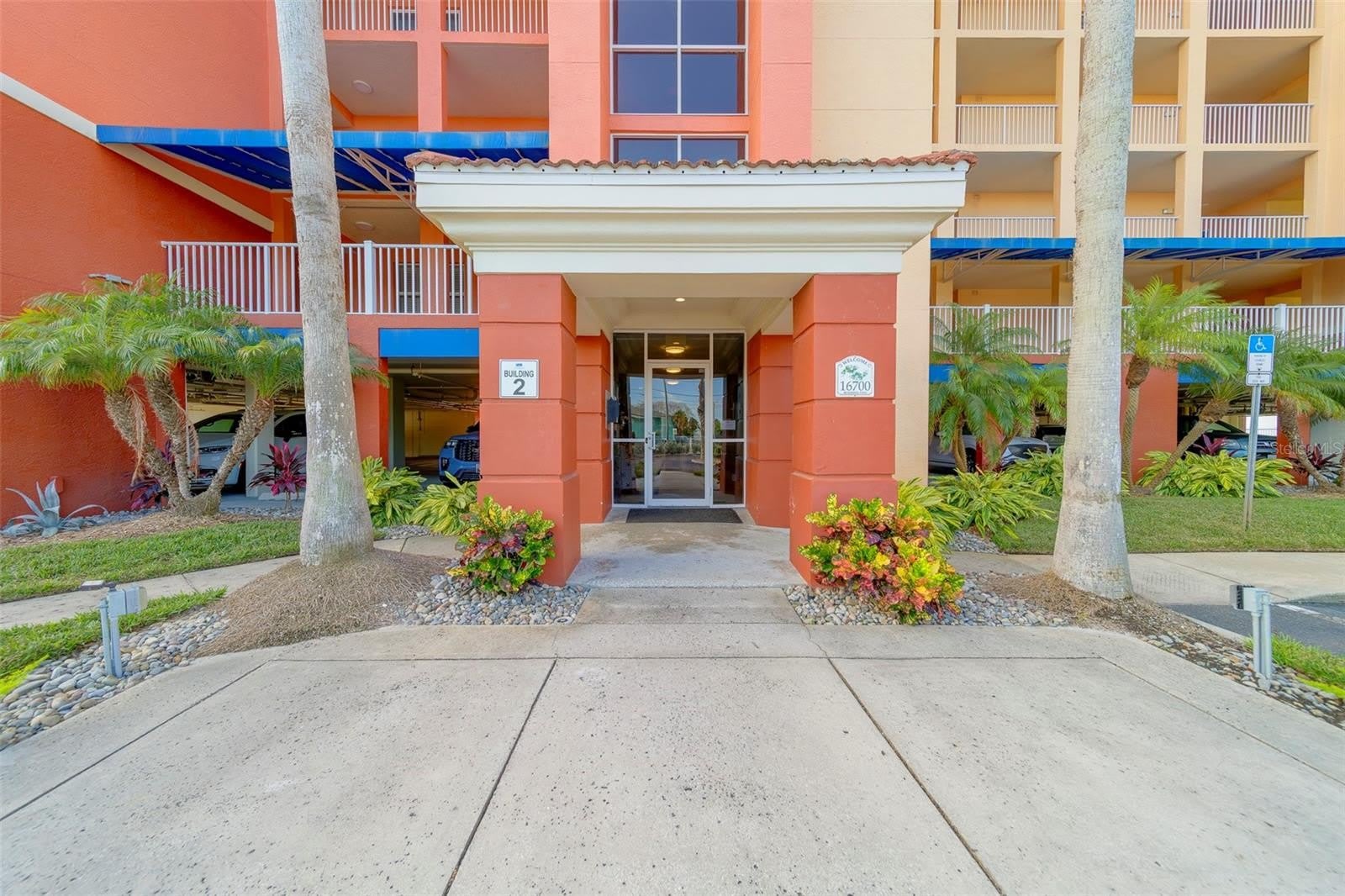 16700 GULF Boulevard – photo 3