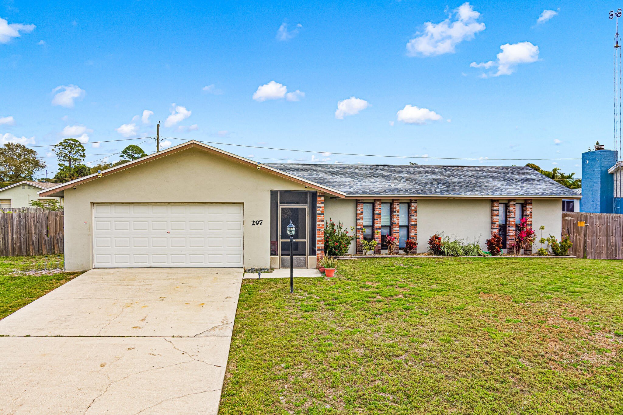 297 Harvey Avenue Ne – photo 1