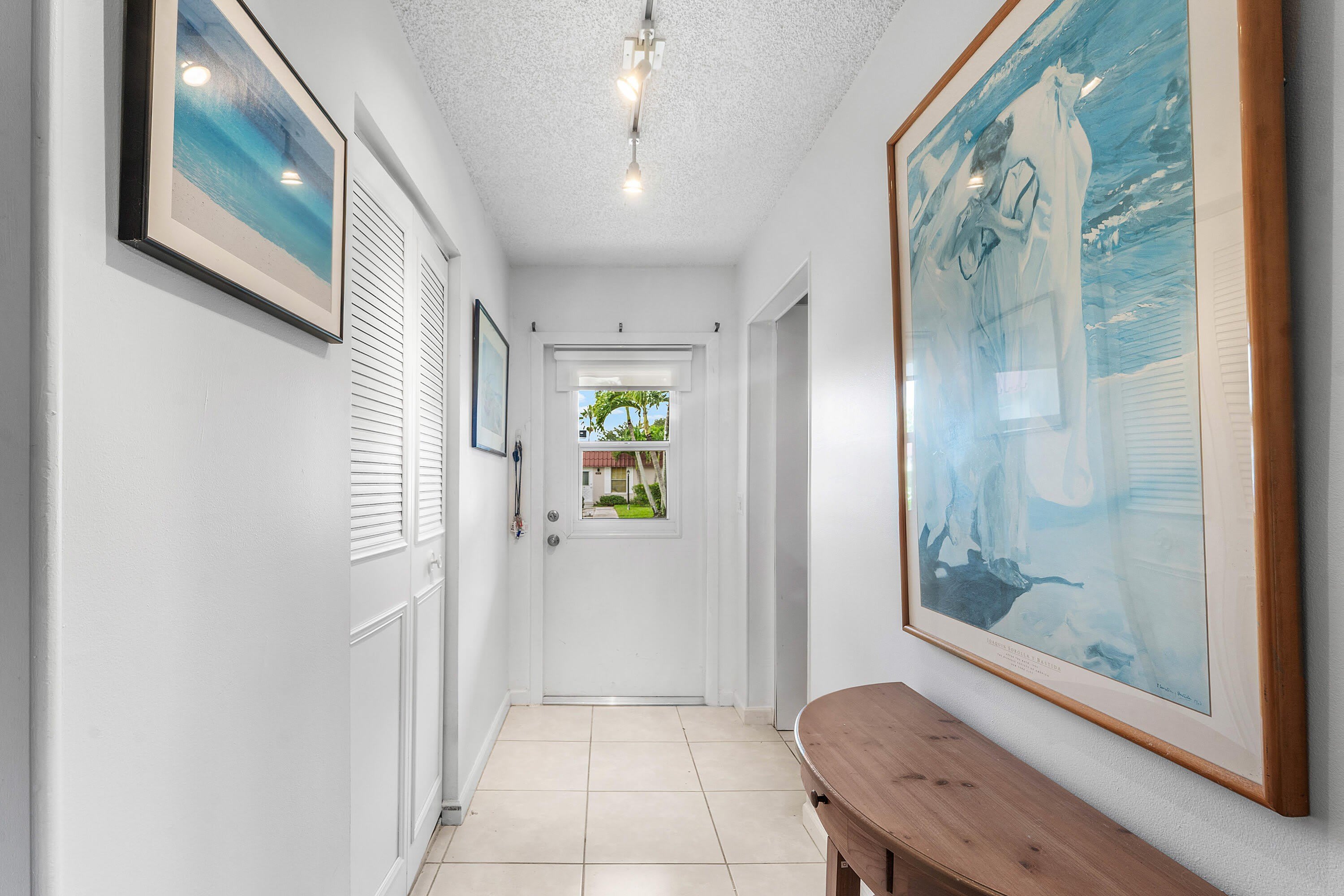 687 Marlboro Oval – photo 3
