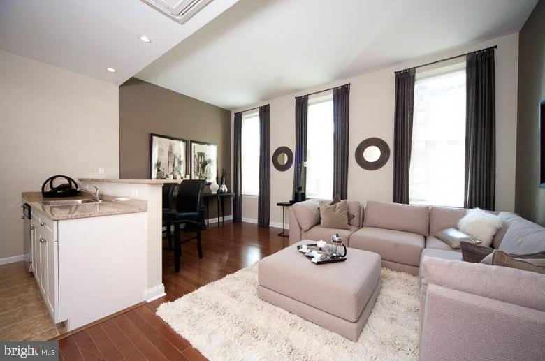1201 N CHARLES STREET – photo 1