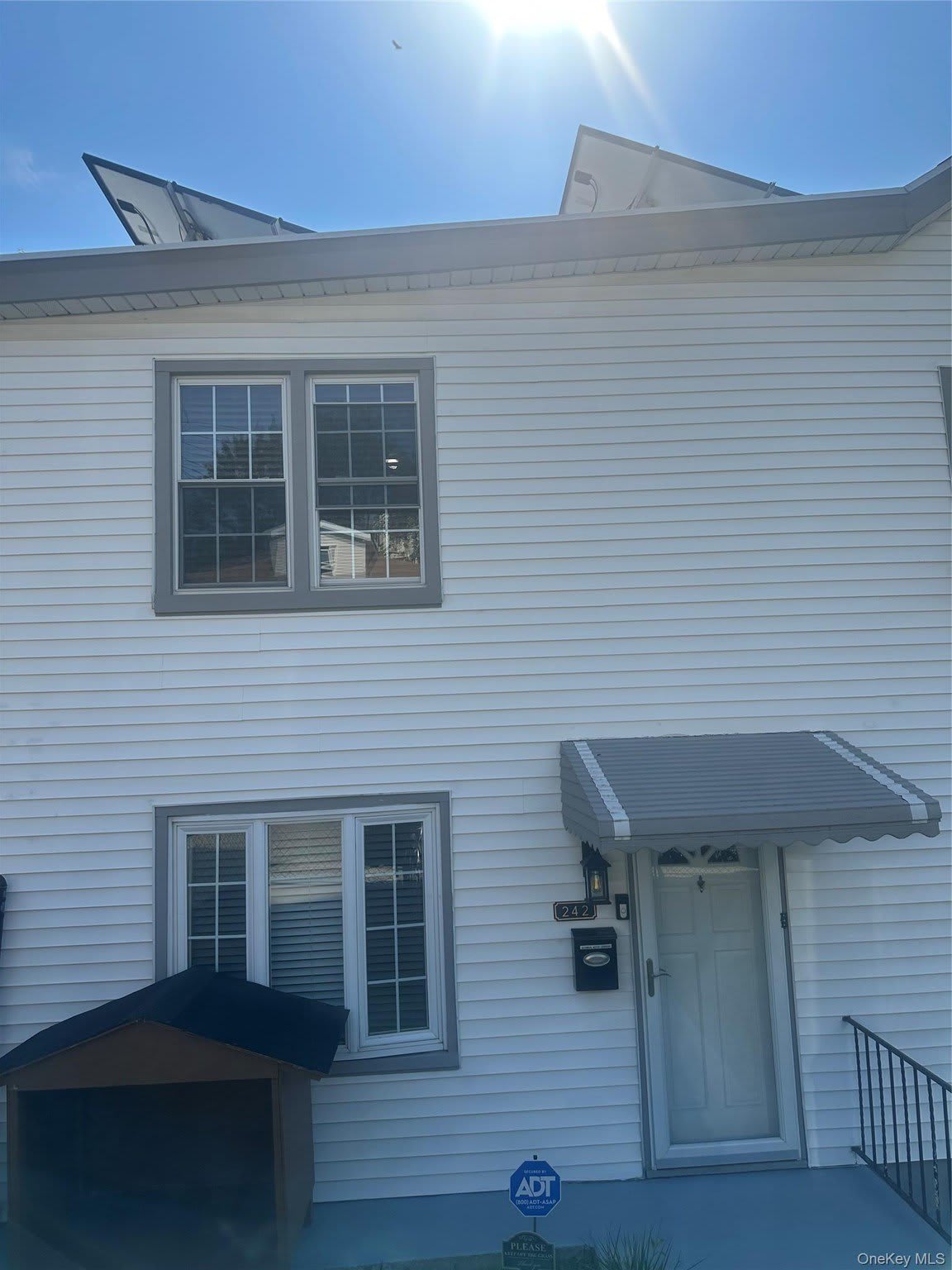 242 Sommerville Place – photo 2