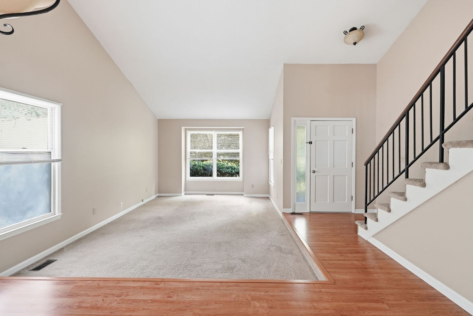 Move In Ready Three Bedroom Home – photo 5