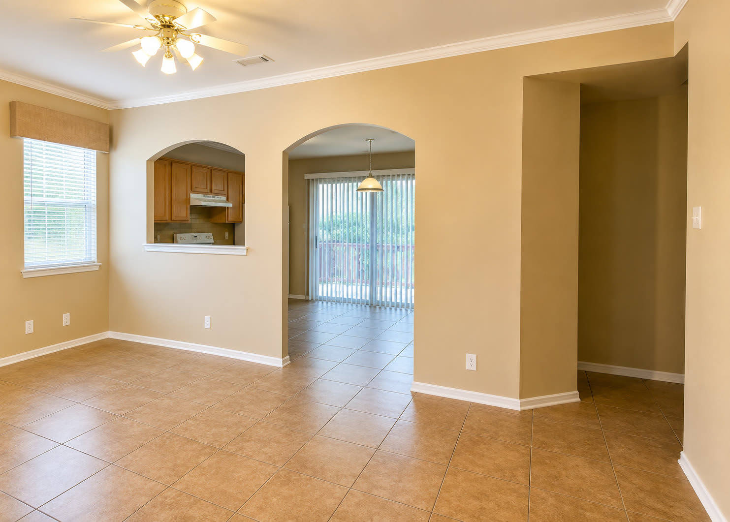7703 Wexford Sq – photo 3