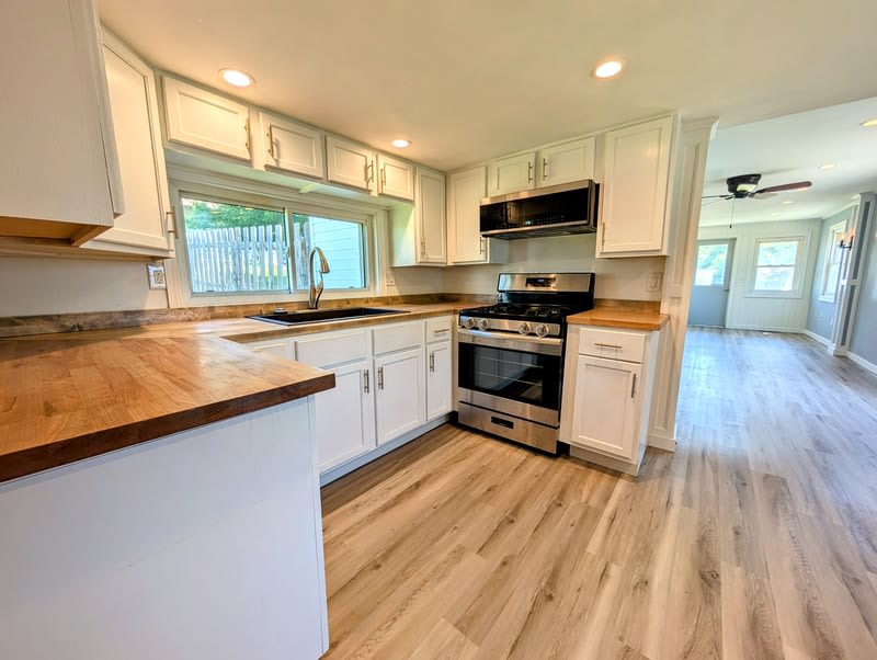 905 East 8th Street South – photo 4