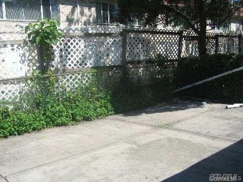 160-45 Willets Point Boulevard – photo 4