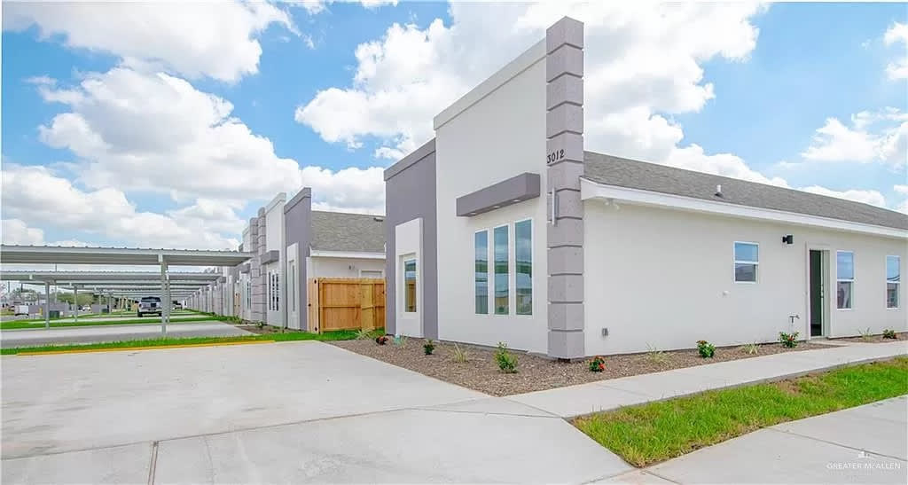 3012 W Sandlewood St – photo 1