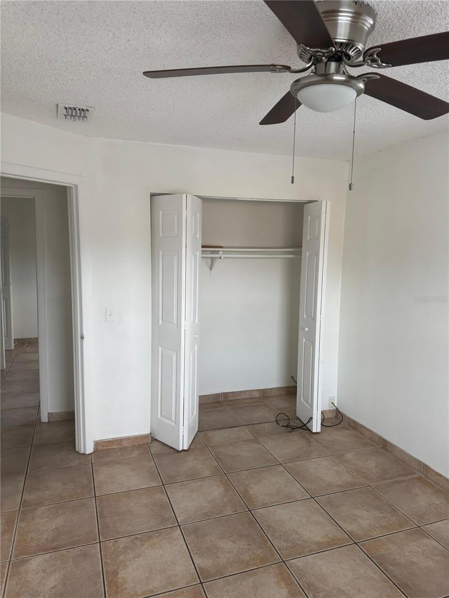 712 MICHIGAN CT – photo 5