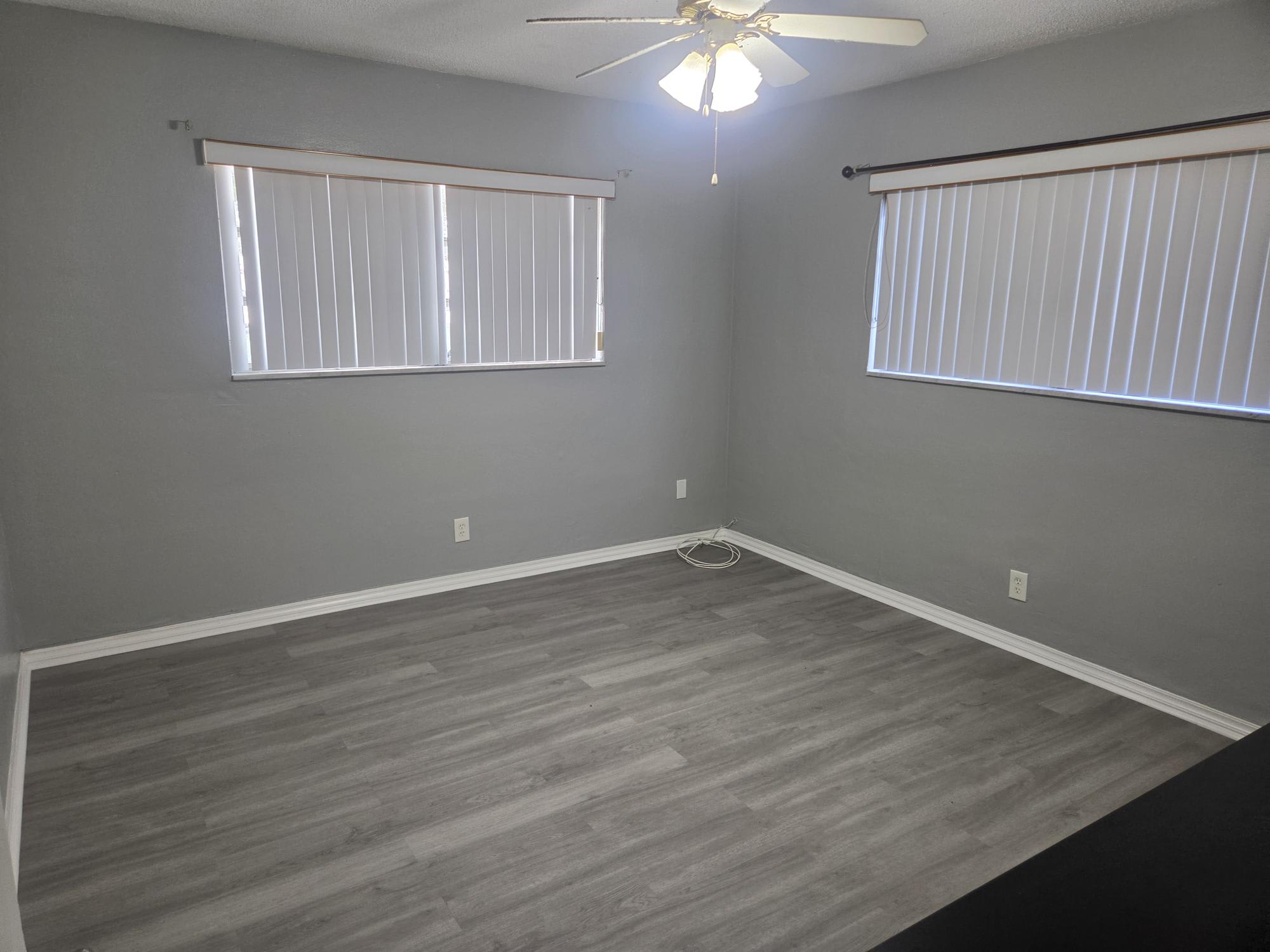 2031 Dewey St – photo 4