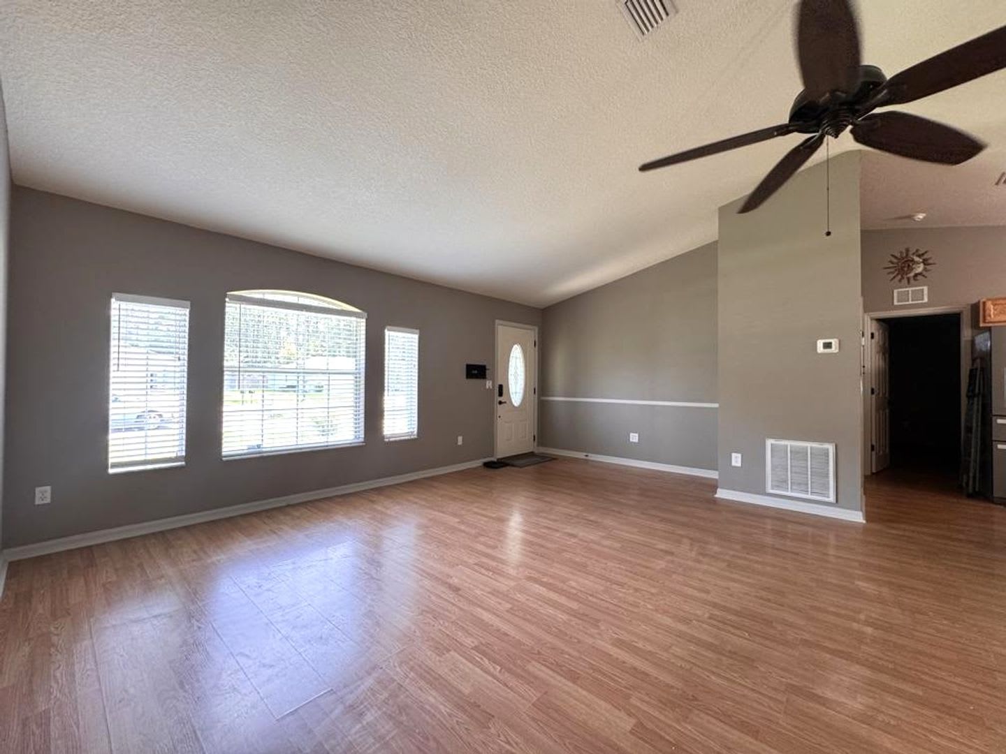 3 Bedroom in Seminole Woods – photo 2