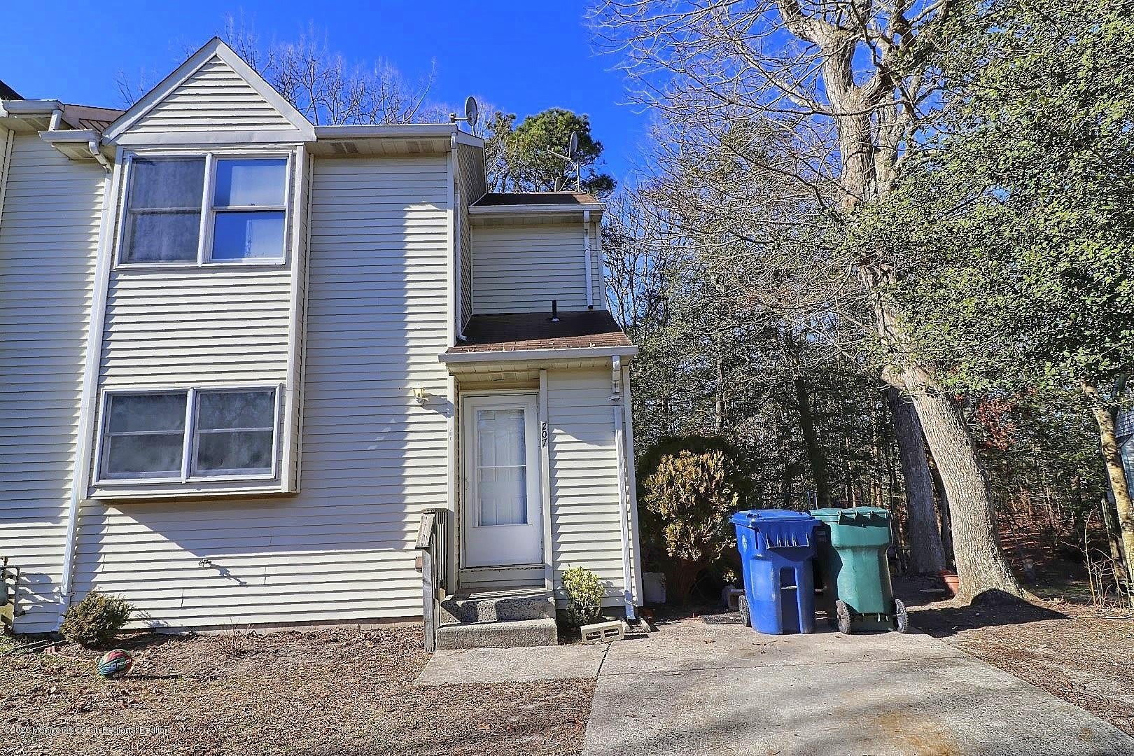 207 E Winged Foot Court – photo 1