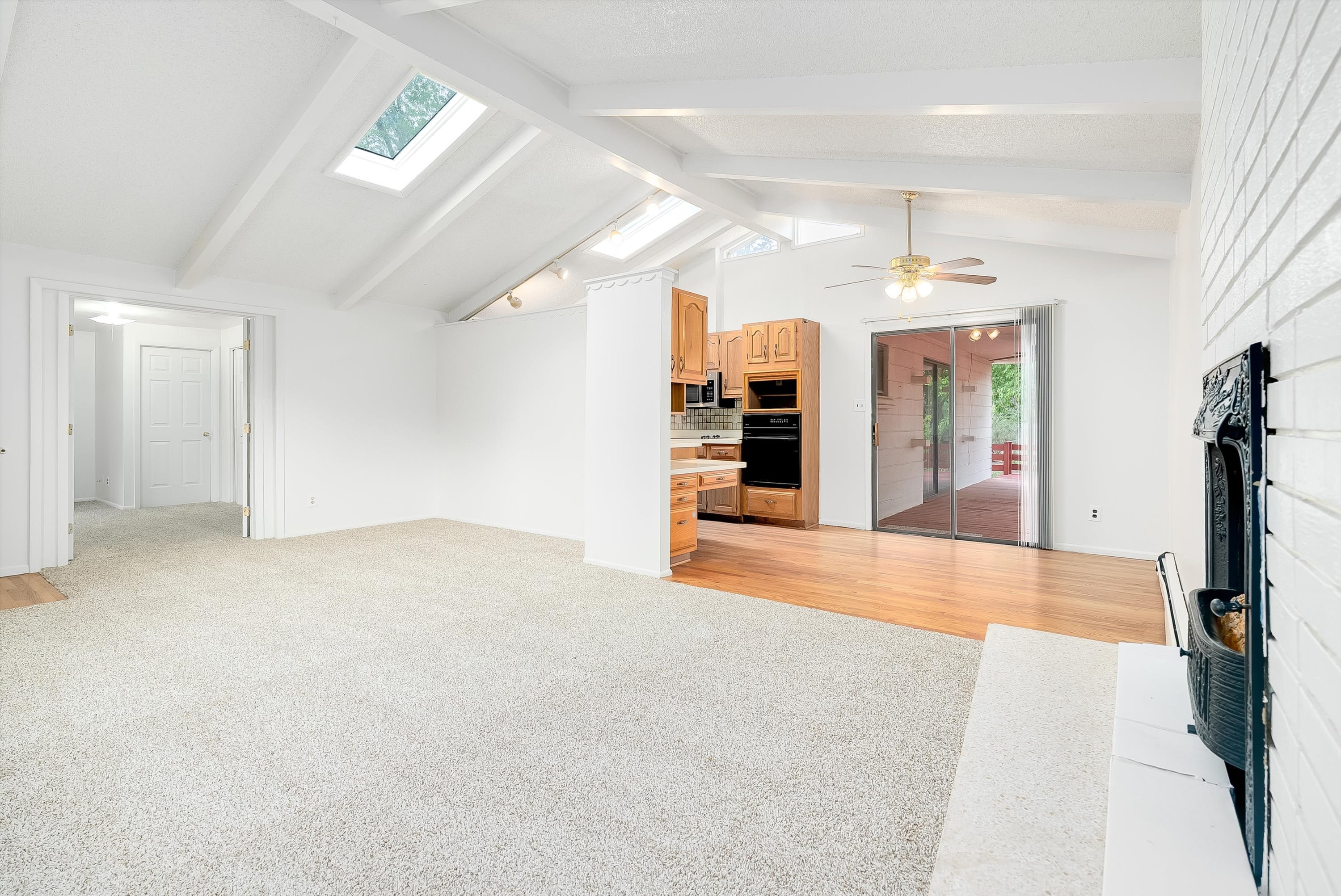 850 W CHENANGO AVE – photo 1
