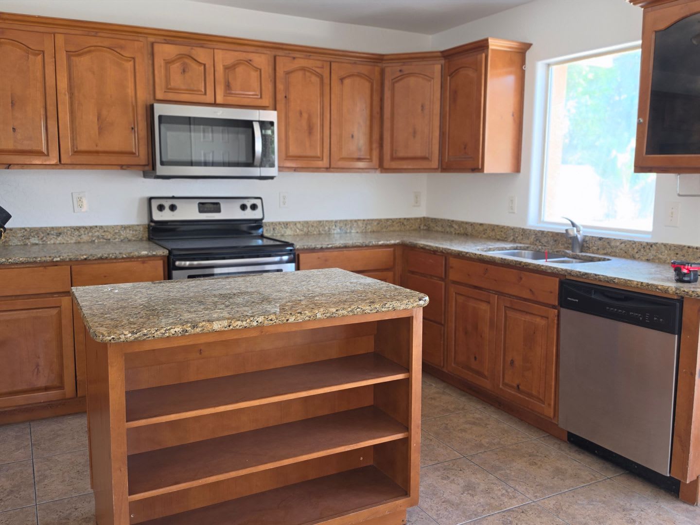 4BD/2BA San Tan Valley Home for Rent! – photo 3
