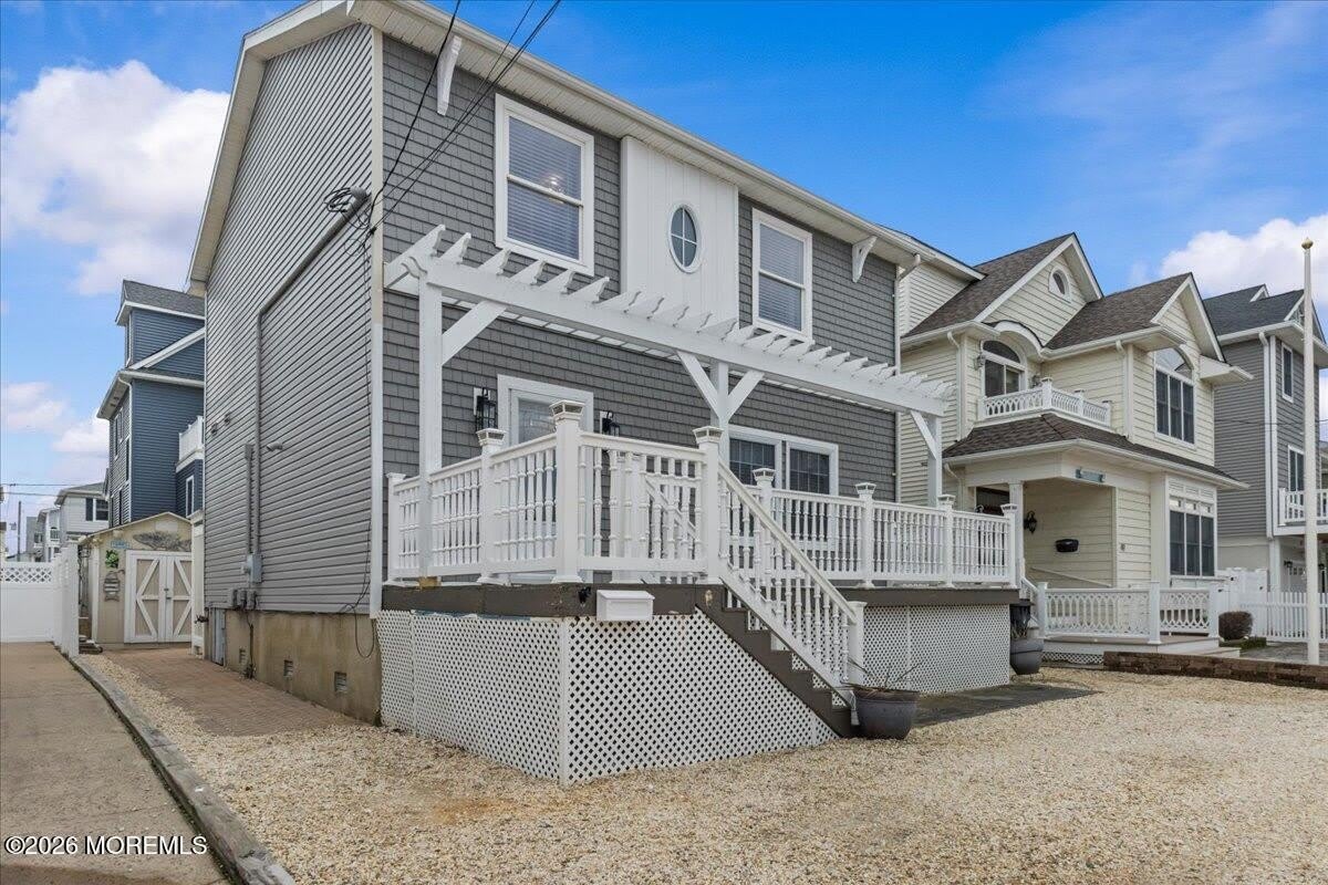 45 Fielder Avenue – photo 1
