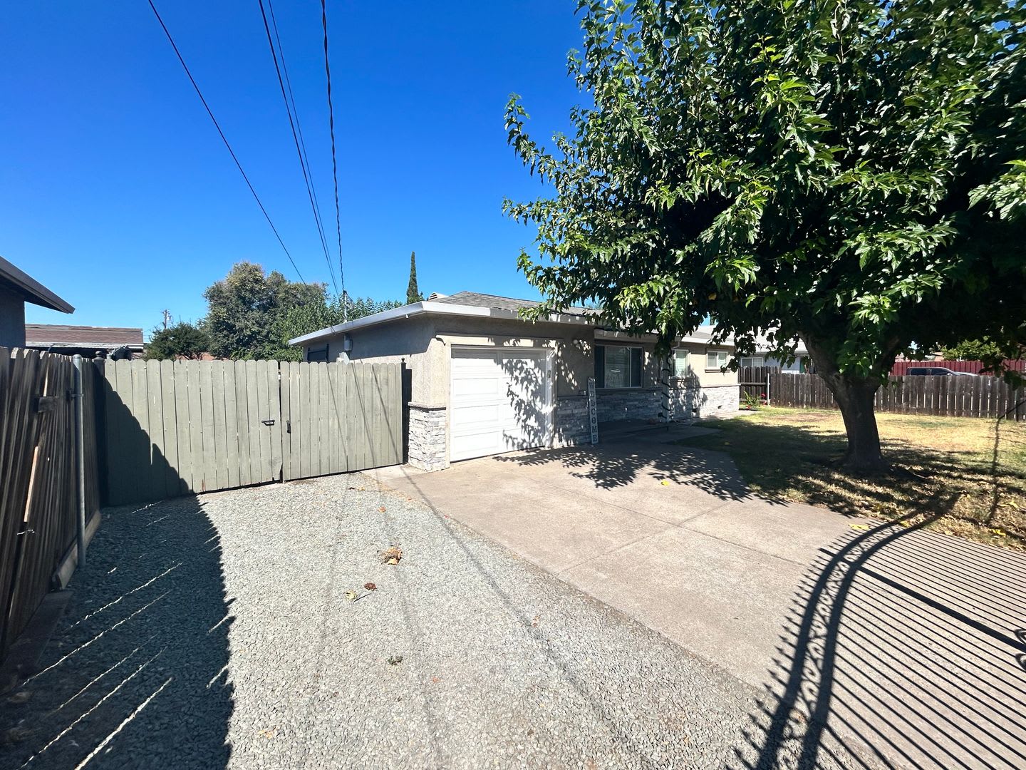 3 Bedroom/1 Full Remodeled Bath Stockton Ca – photo 4