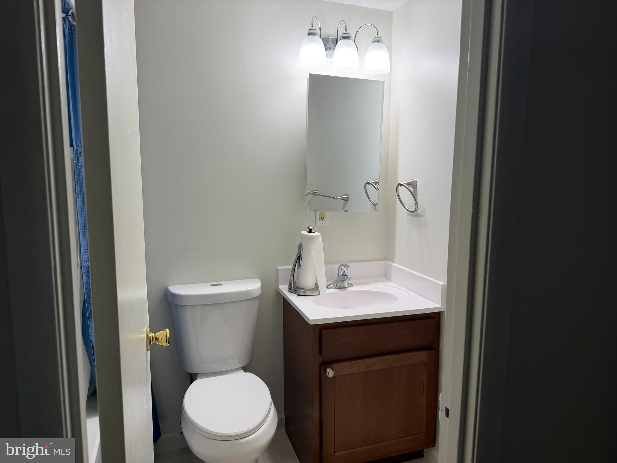 7260 DONNELL Place – photo 5