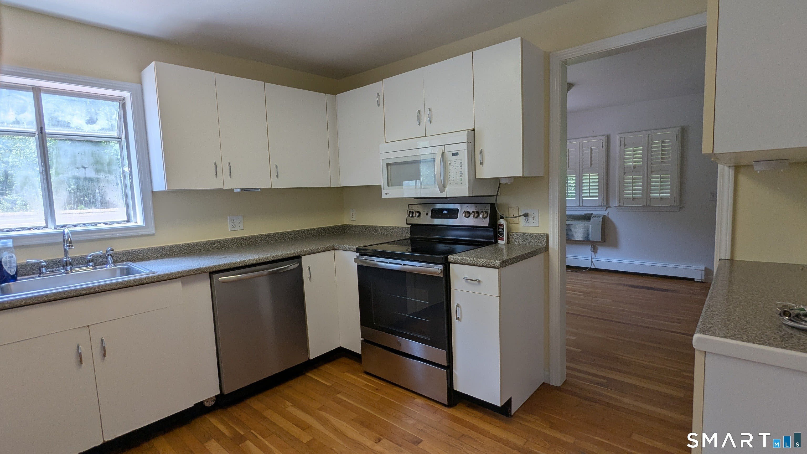 117 N Taylor Avenue – photo 5