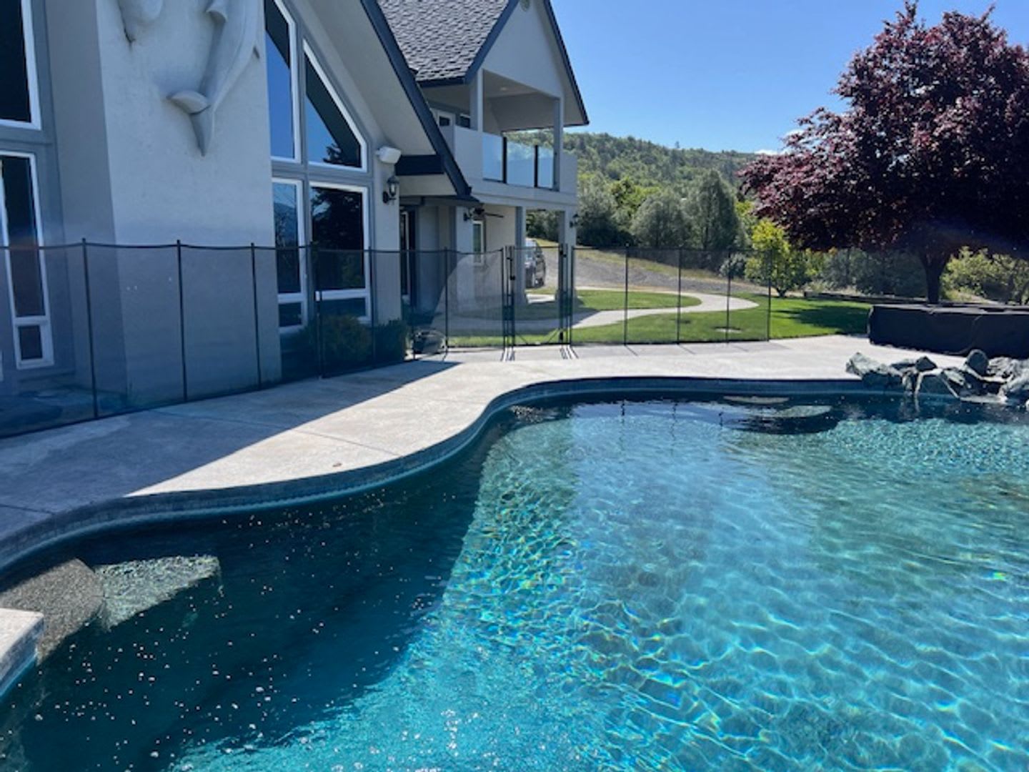 East Medford Luxury View Estate – photo 2