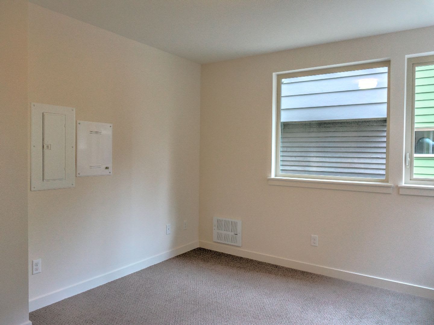2Bd/1.75Ba Seattle Townhome – photo 4
