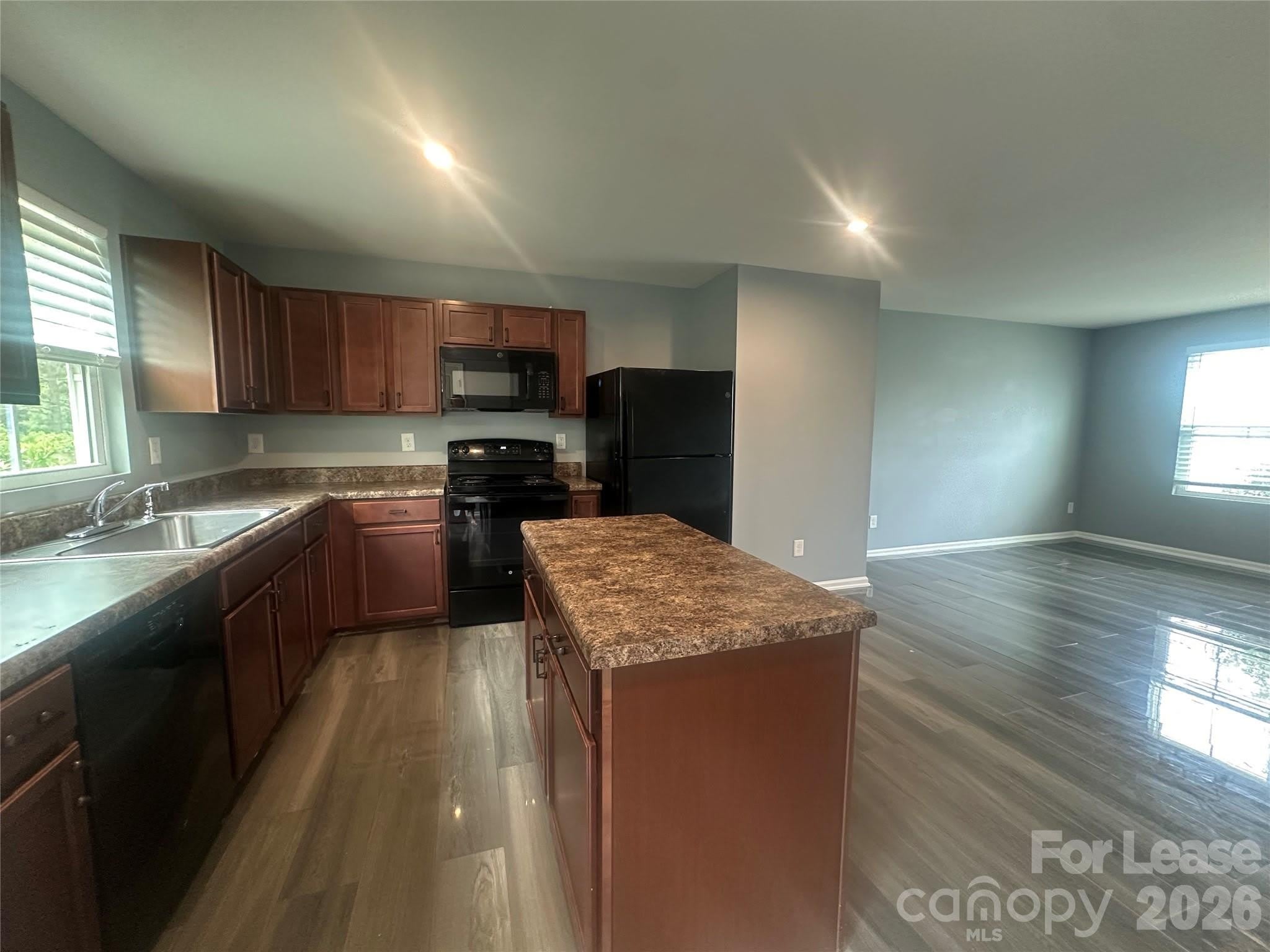 5014 Merwyn Avenue – photo 3