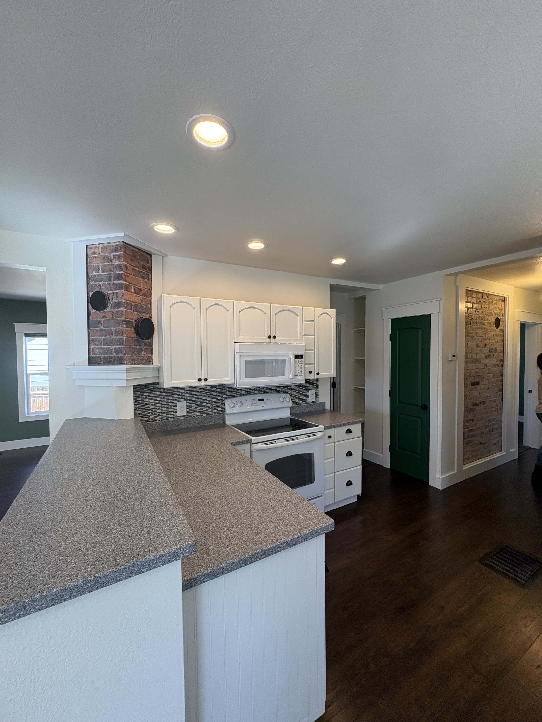 1111 S 4Th St – photo 3