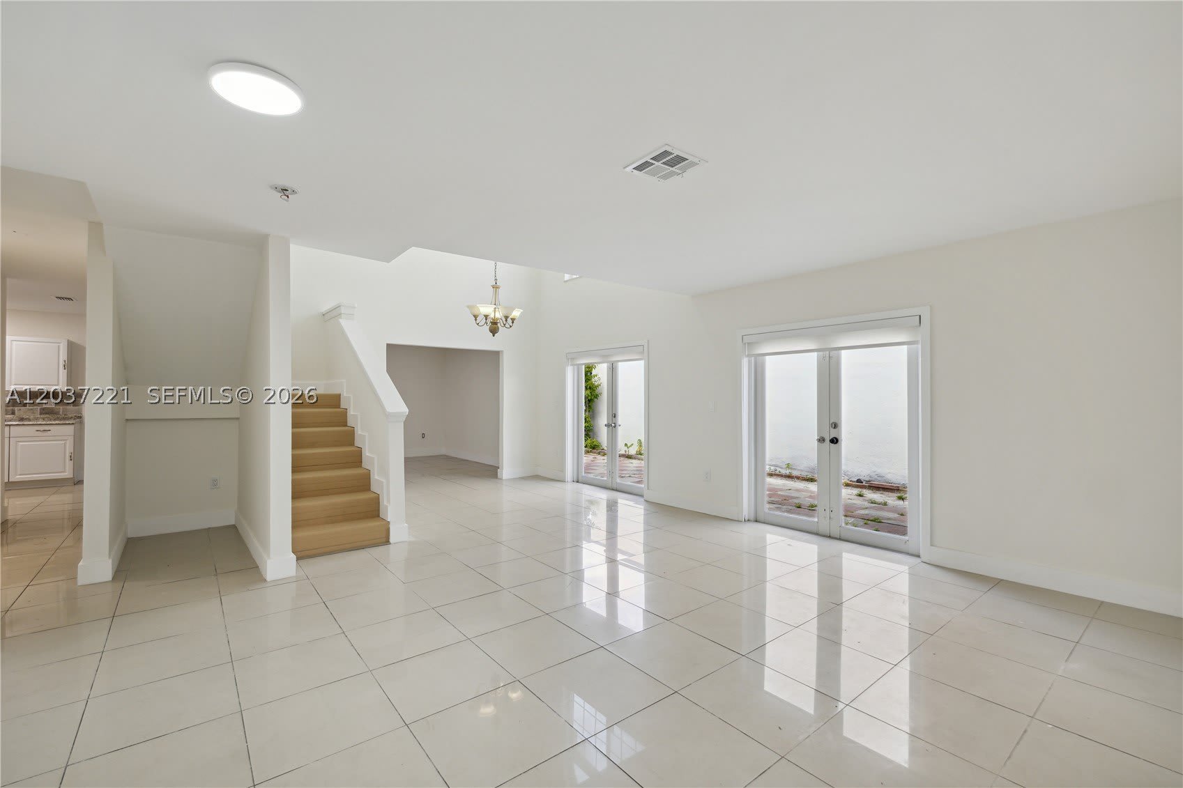 15131 SW 58th St – photo 2