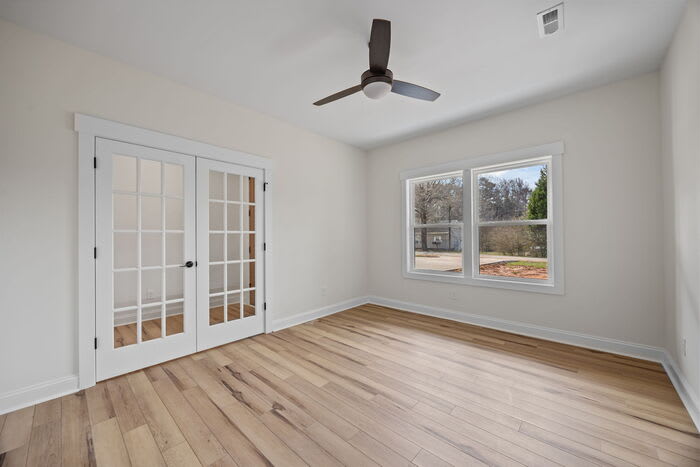 387 Lake Farm Drive – photo 5