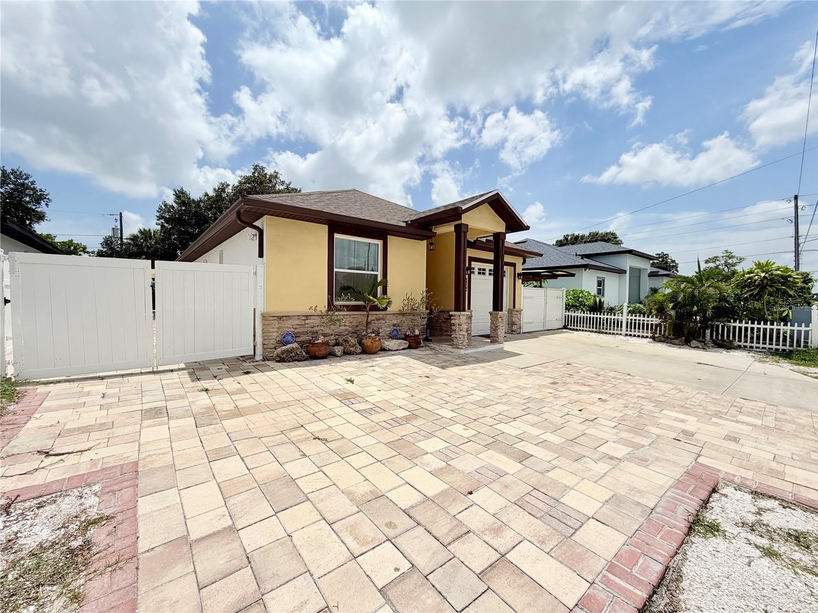 5160 70TH Avenue N – photo 3