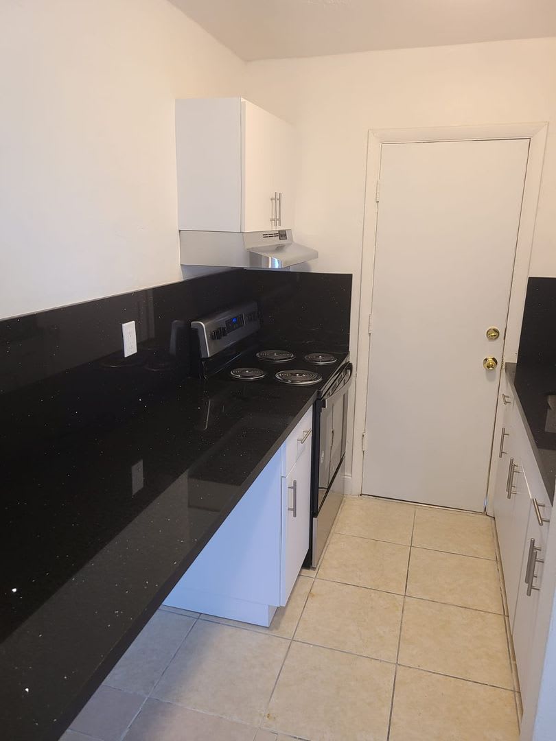 Modern Apartments Near Jackson Hospital: 1-3 Bedroom Options – photo 5