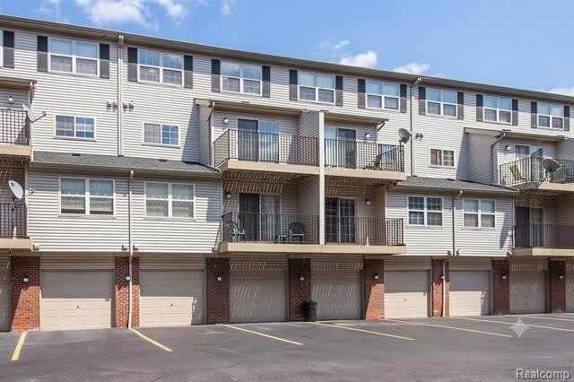 29415 Glen Oaks Boulevard – photo 2