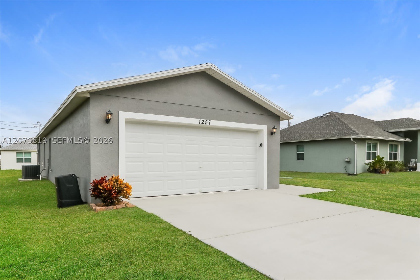 1257 SW Century Ave – photo 3