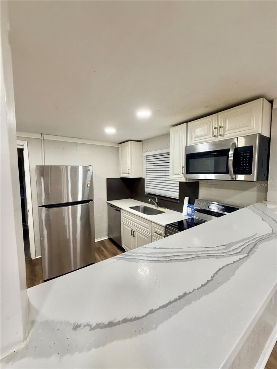 1103 GRANT Avenue – photo 4