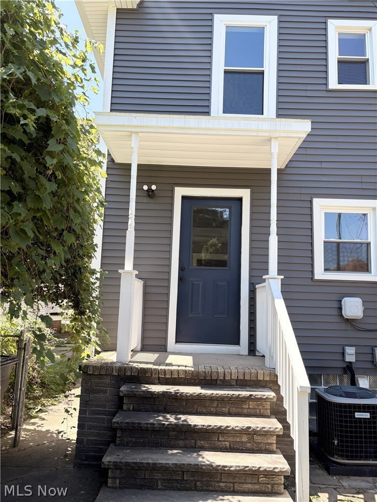 2049 West Boulevard – photo 2