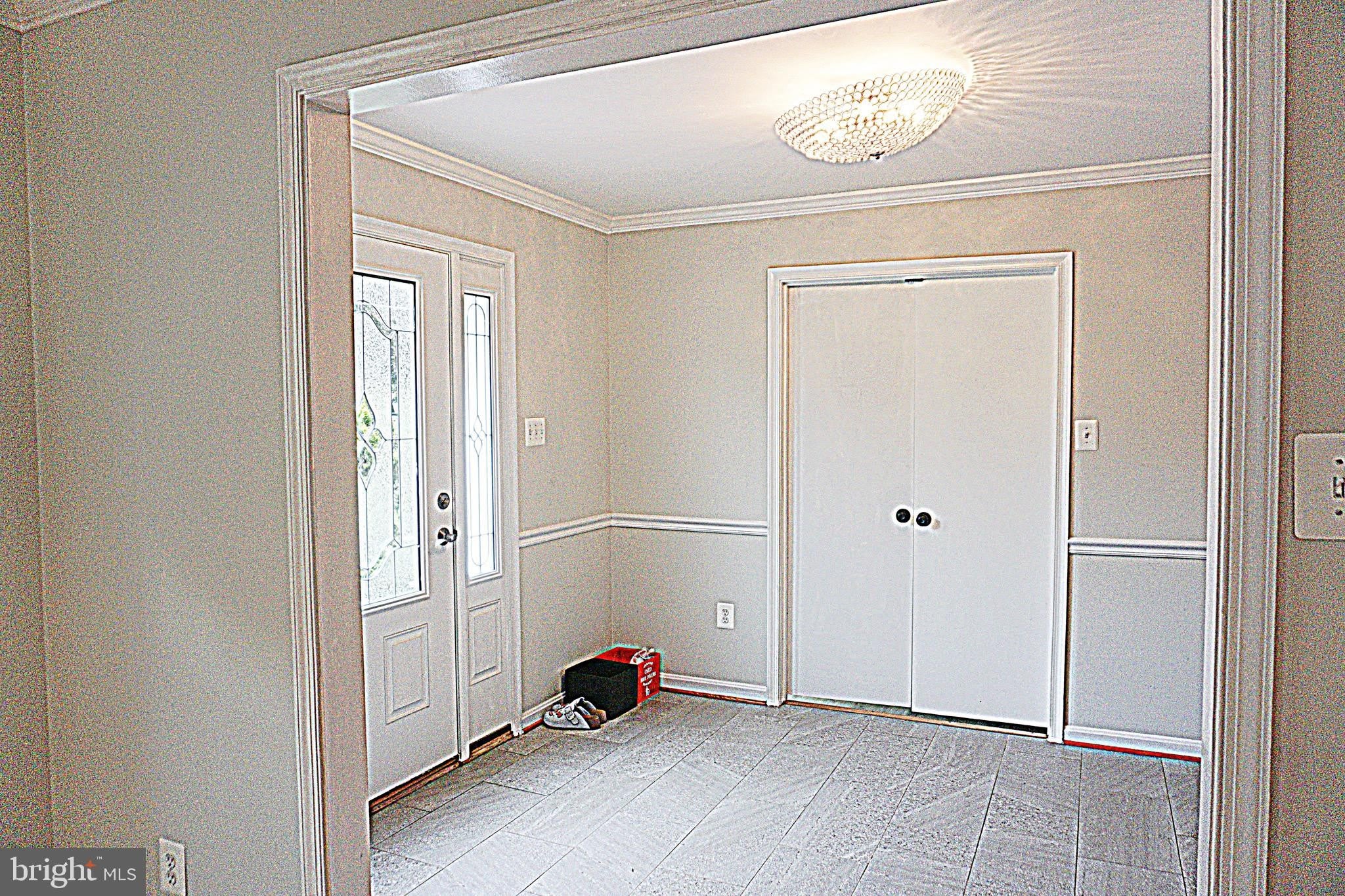6770 SURREYWOOD Lane – photo 3