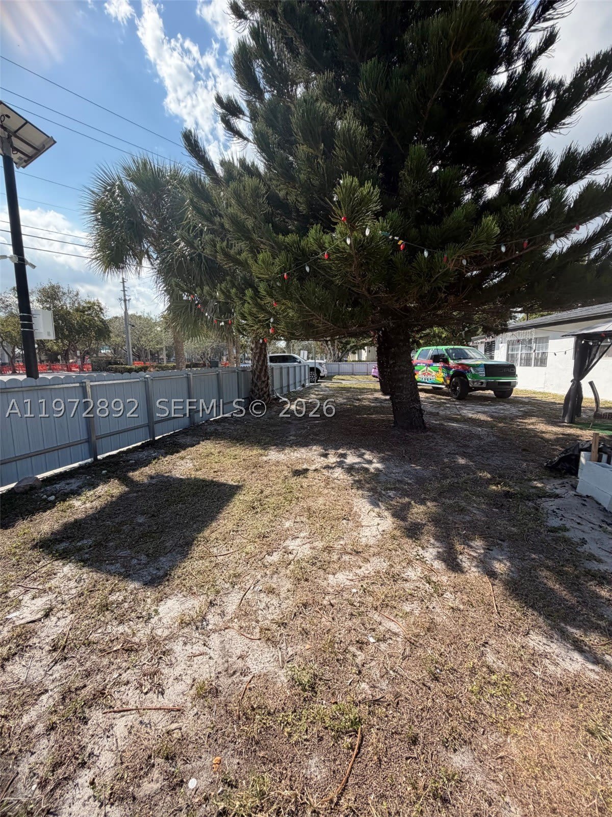 331 NW 39th Ave – photo 5