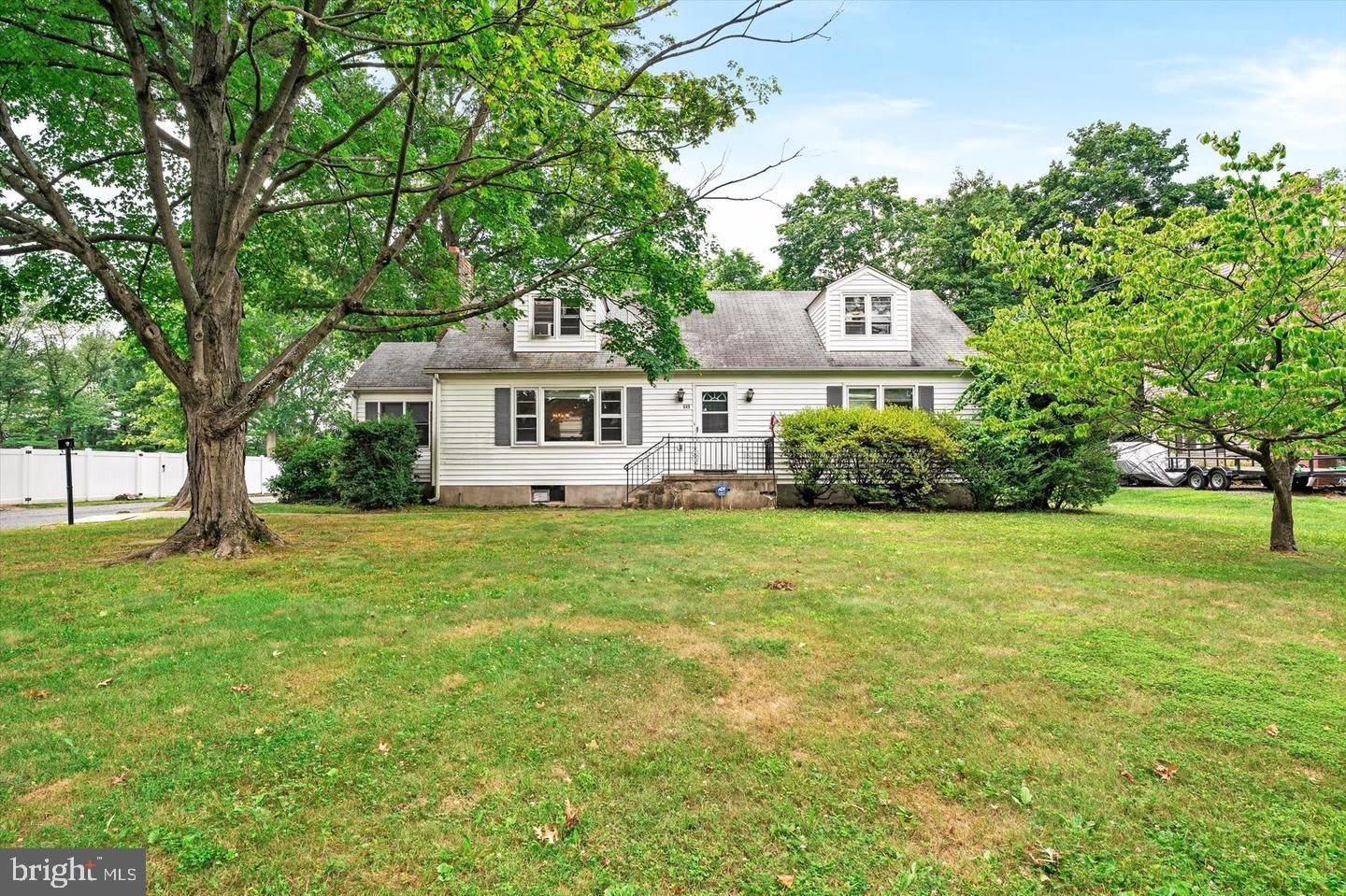 648 OLD YORK RD – photo 2